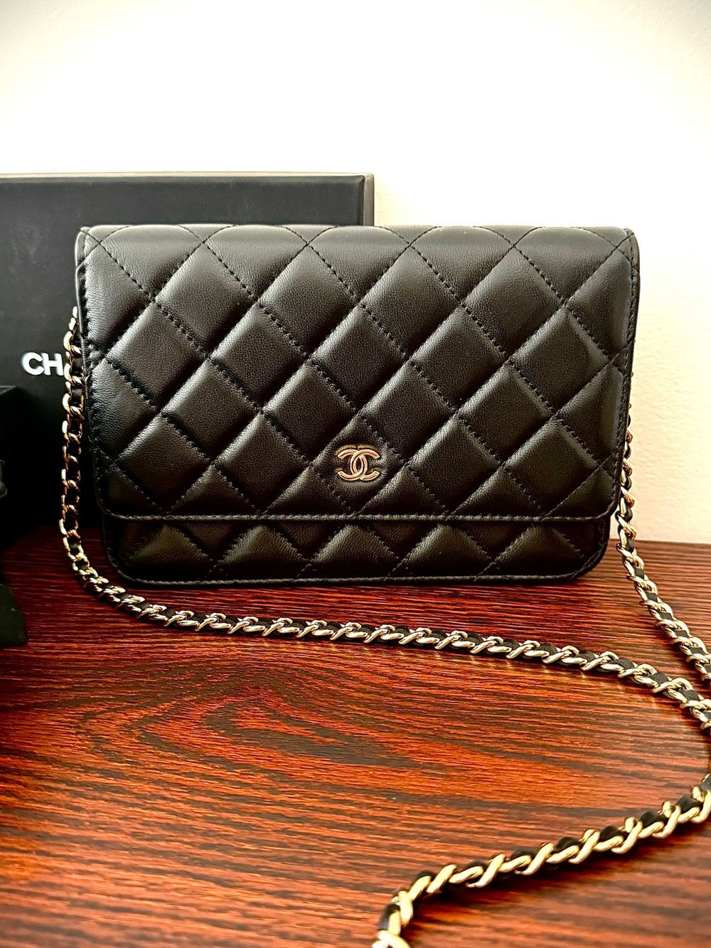 CHANEL Classic Wallet on Chain